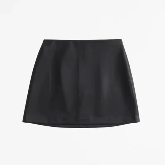 NEW! The A&F Scarlett Vegan Leather Mini Skort Skirt Pleather SZ XS Shorts CUTE! - Picture 2 of 4